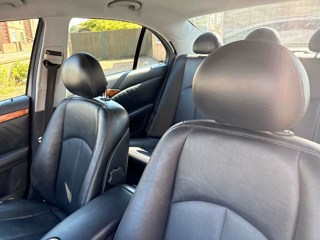 Mercedes-Benz E Class 2.6 E240 Elegance Silver #61