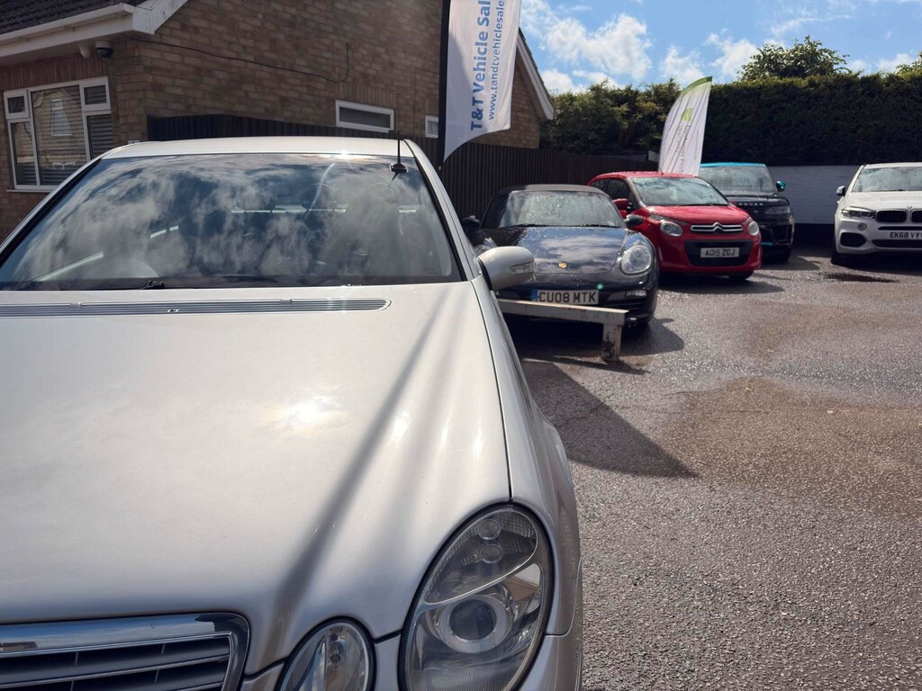 Mercedes-Benz E Class 2.6 E240 Elegance Silver #16