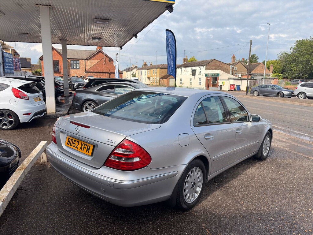Mercedes-Benz E Class 2.6 E240 Elegance Silver #7