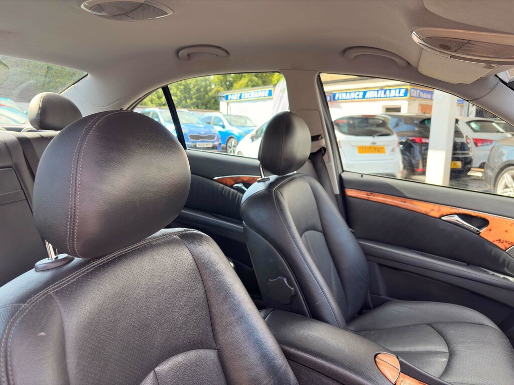 Mercedes-Benz E Class 2.6 E240 Elegance Silver #30