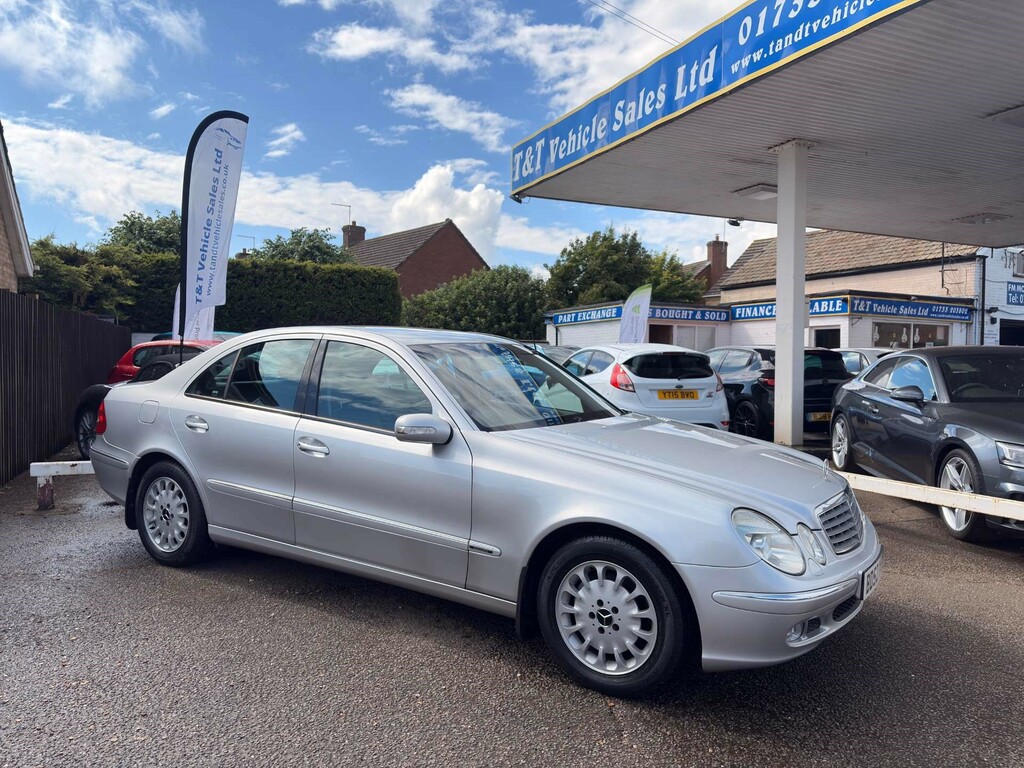 Mercedes-Benz E Class Saloon Silver #3