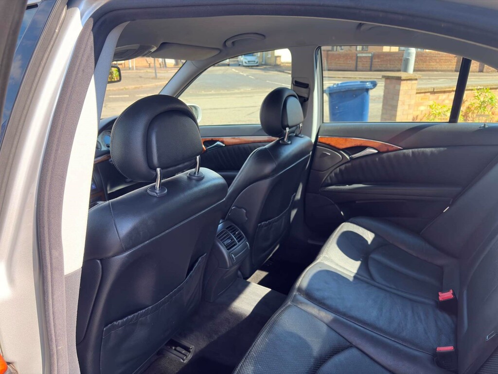 Mercedes-Benz E Class 2.6 E240 Elegance Silver #52