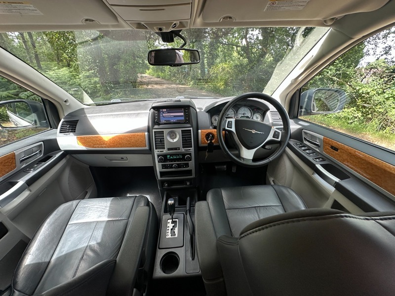 Chrysler Voyager Crd Grand Silver #8