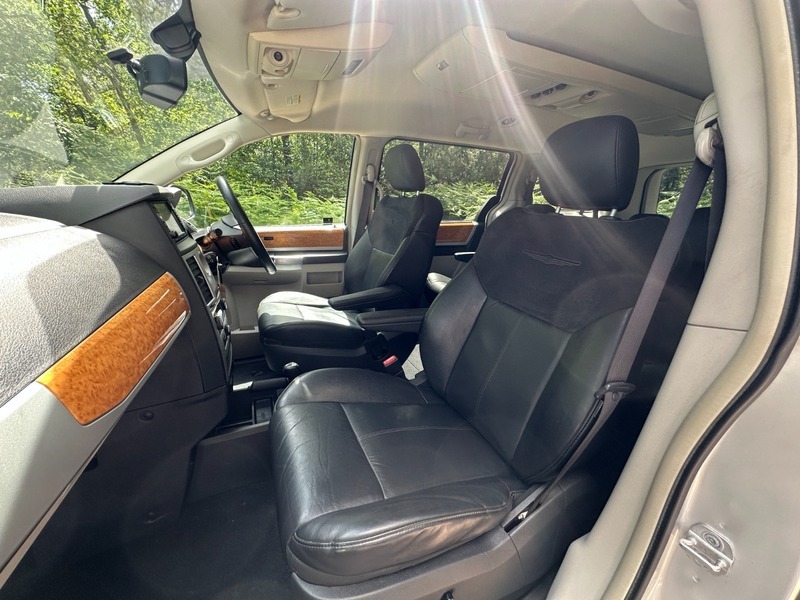 Chrysler Voyager Crd Grand Silver #19