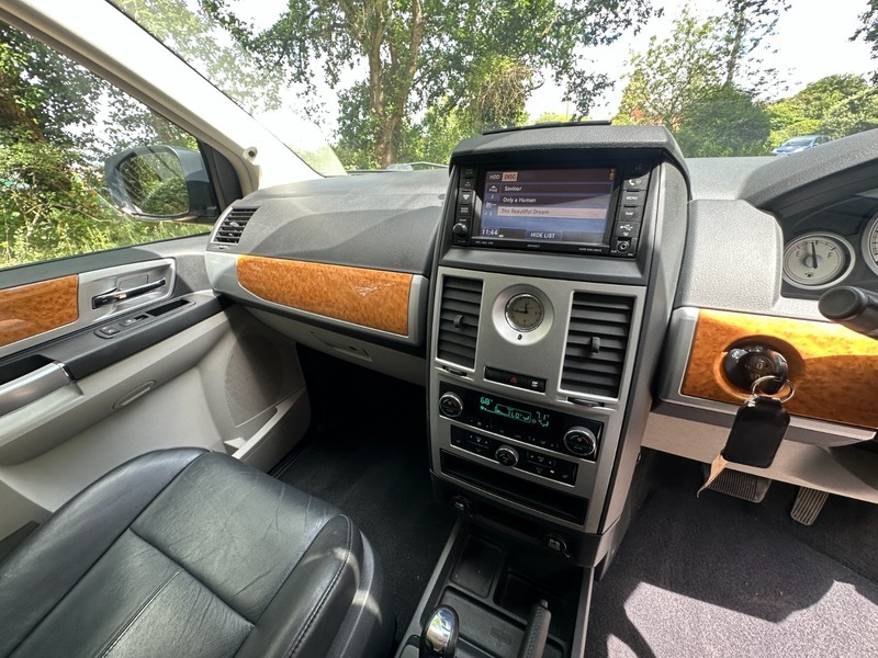 Chrysler Voyager Crd Grand Silver #23
