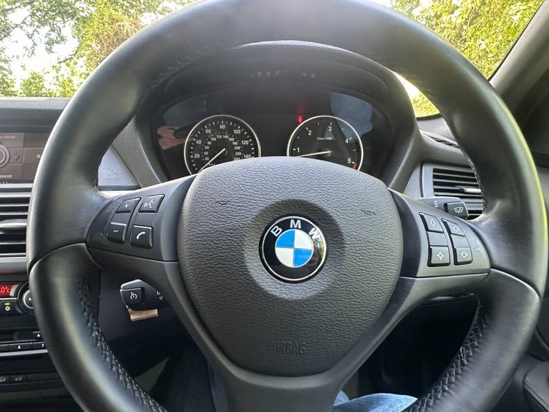BMW X5 Xdrive 30D Msport 5S A Black #26