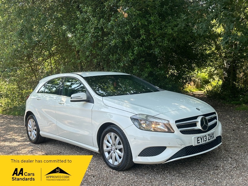 Mercedes-Benz A Class 1.6 A200 Blueefficiency Amg White #1