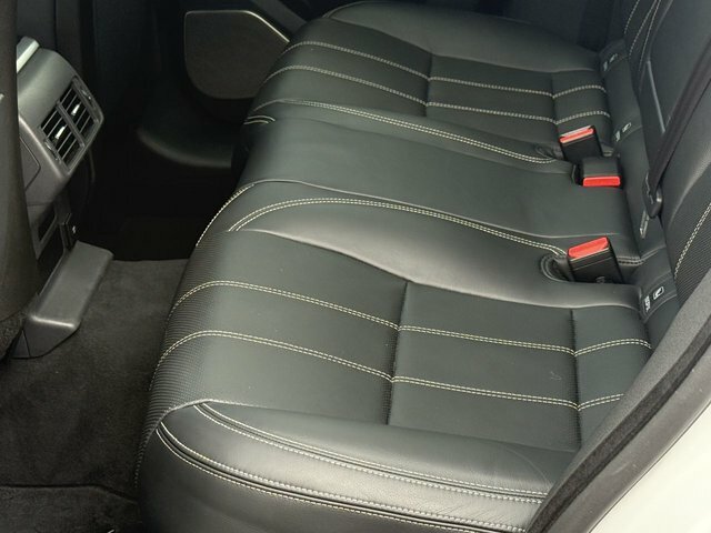 Land Rover Range Rover Velar Estate Silver #18