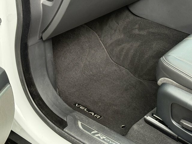 Land Rover Range Rover Velar Estate Silver #37