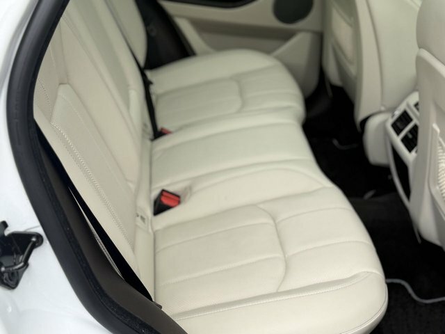 Land Rover Range Rover Evoque Se Tech Red #19