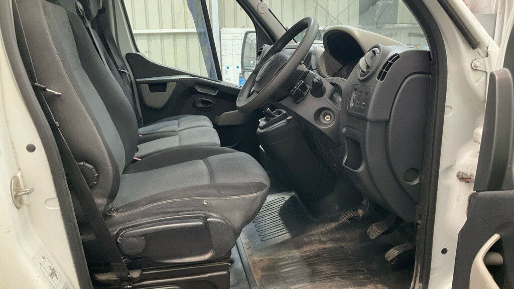 Renault Master 2.3 Dci 35 Business White #9