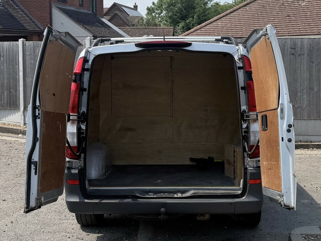 Mercedes-Benz Vito 116 Cdi Red #7