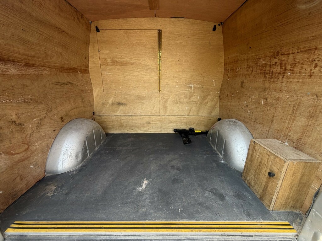 Mercedes-Benz Vito 116 Cdi Red #15
