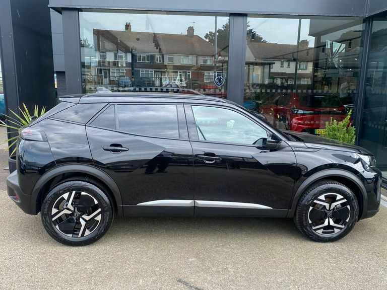Peugeot 2008 1.2 Gt E-dsc6 Euro 6 Ss EK25HZN Black #4