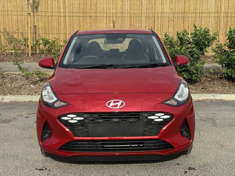 Hyundai I10 1.0 63 Advance Nav GV26EWK Red #4