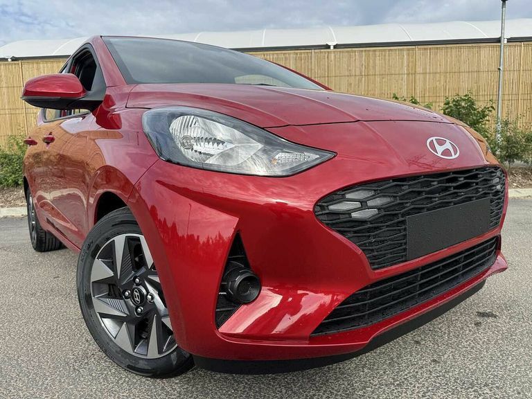 Hyundai I10 1.0 63 Advance Nav GV26EWK Red #5