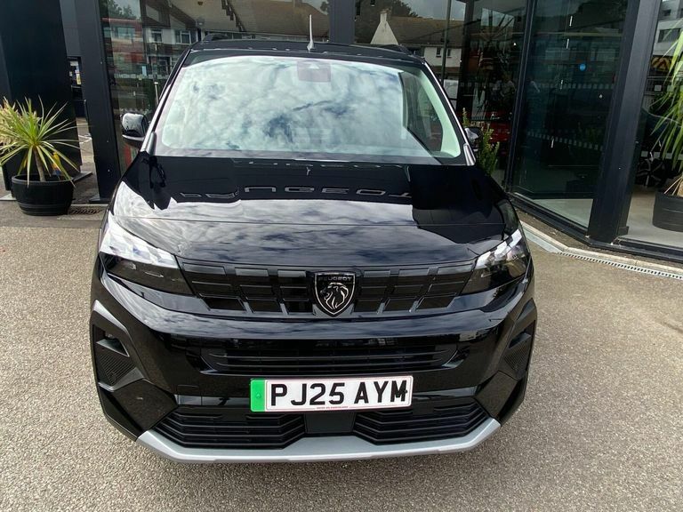 Peugeot e-Rifter 52Kwh Gt Long Mpv 7.4Kw Charger Black #6