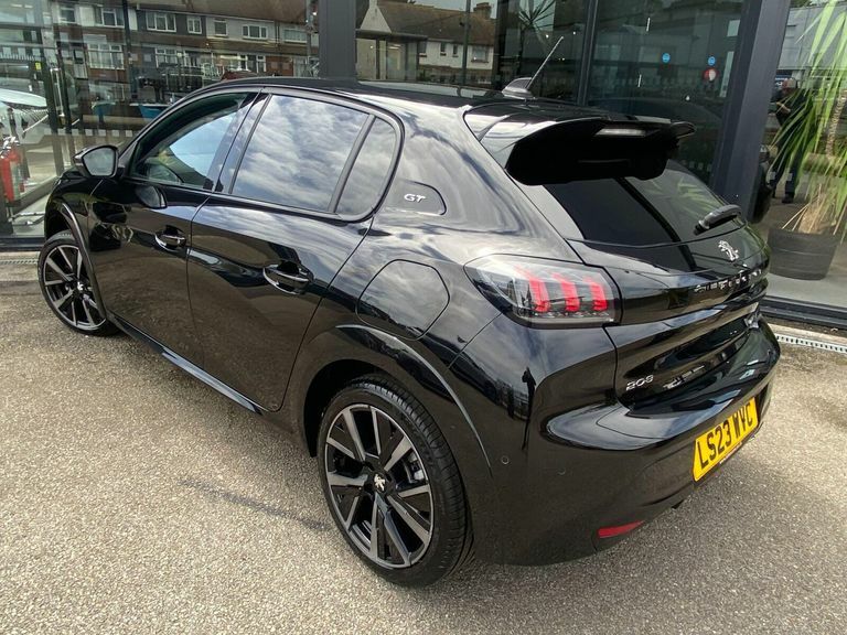 Peugeot 208 1.2 Puretech Gt Premium Eat Euro 6 Ss LS23WVC Black #3