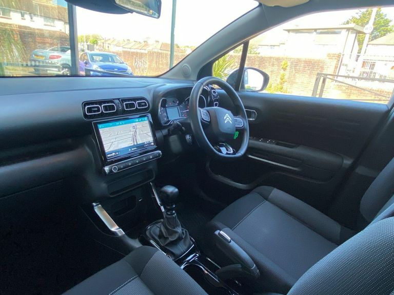 Citroen C3 Aircross 1.2 Puretech Shine Euro 6 Ss White #2