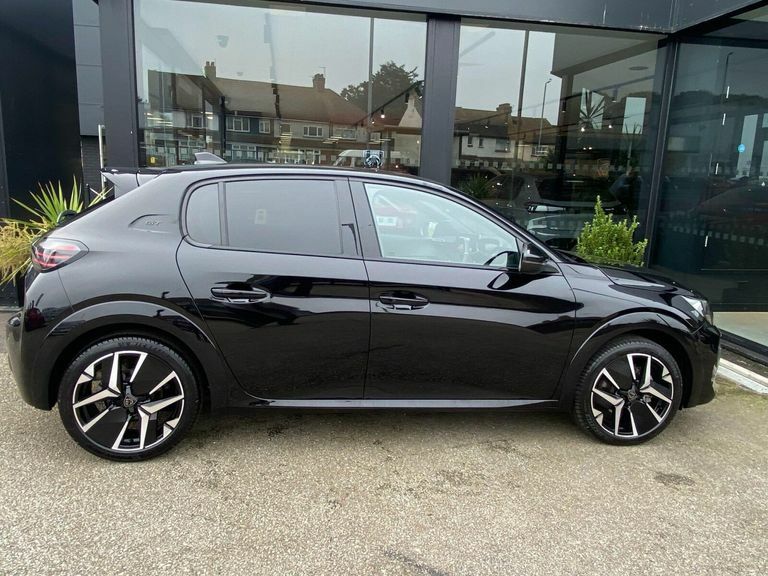 Peugeot 208 1.2 Gt E-dsc6 Euro 6 Ss Black #3