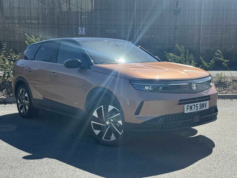 Vauxhall Grandland 1.2 Hybrid 145 Ultimate E-dct6 Fixed Roof FM75BMV Brown