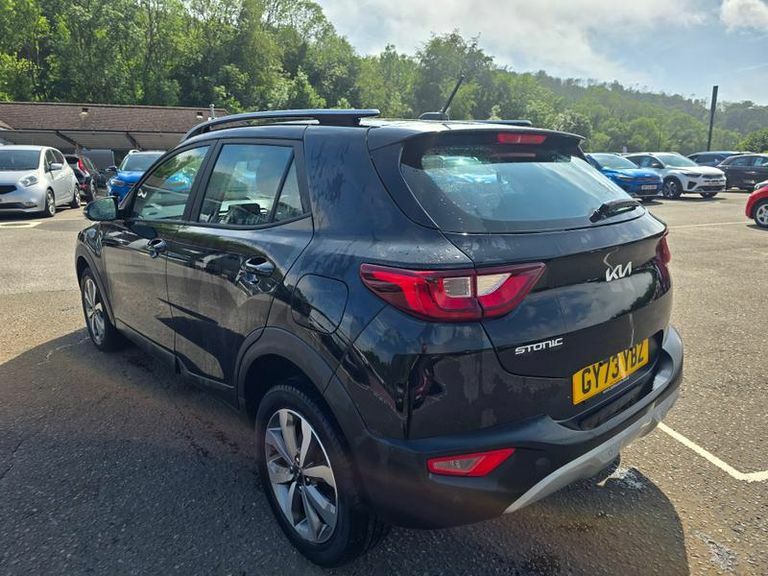 Kia Stonic 1.0T Gdi 99 2 Black #5