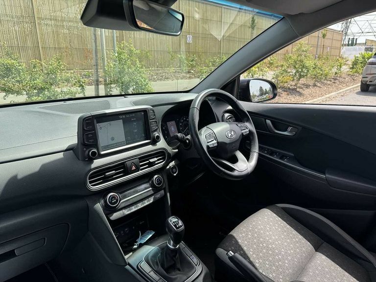 Hyundai Kona Hatchback Red #12