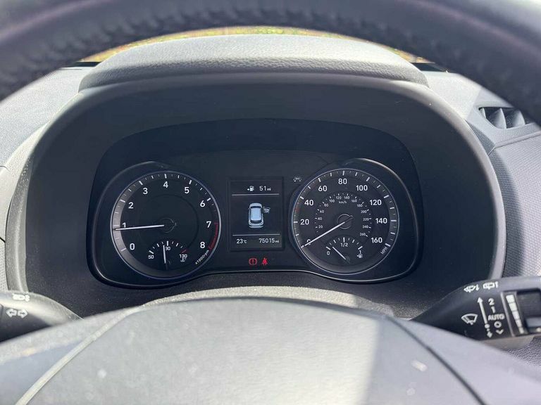 Hyundai Kona Hatchback Red #16