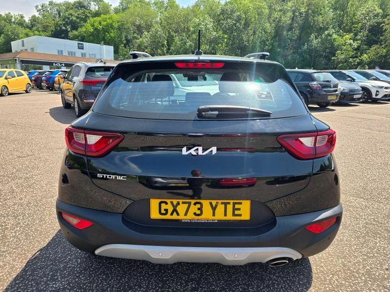 Kia Stonic 1.0T Gdi 99 2 Dct Black #4