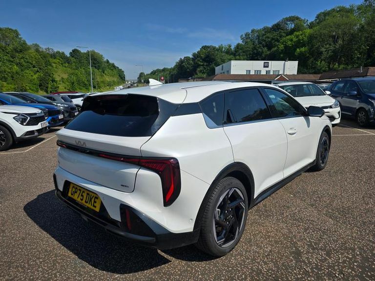 Kia K4 1.0T-gdi 115 48V Gt-line S Dct GP75DKE White #3