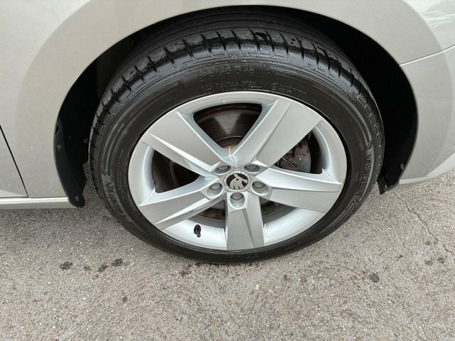 Skoda Fabia Se L Tsi Dsg Brown #16