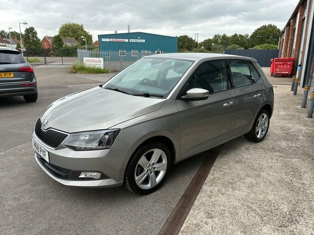Skoda Fabia Hatchback Beige #2