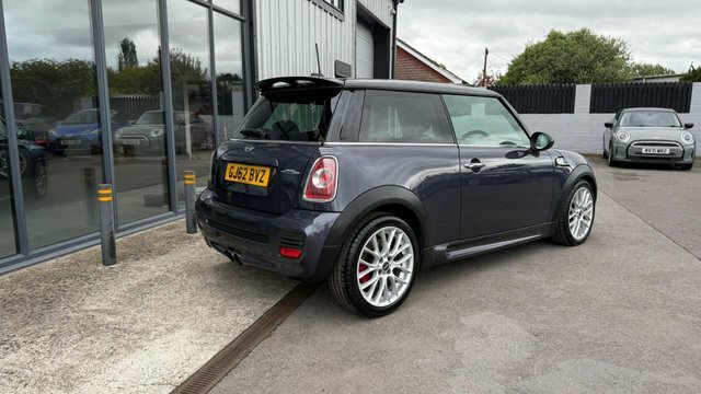 Mini Hatch 1.6 One Euro 5 White #1