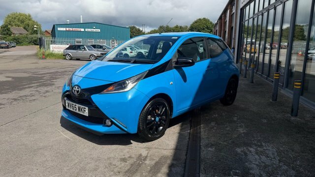 Toyota Aygo Hatchback Blue