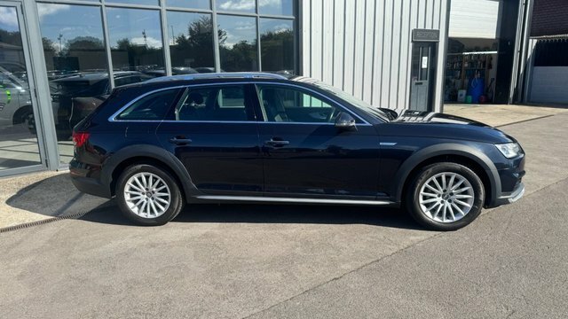 Audi A4 Allroad Estate Blue #4