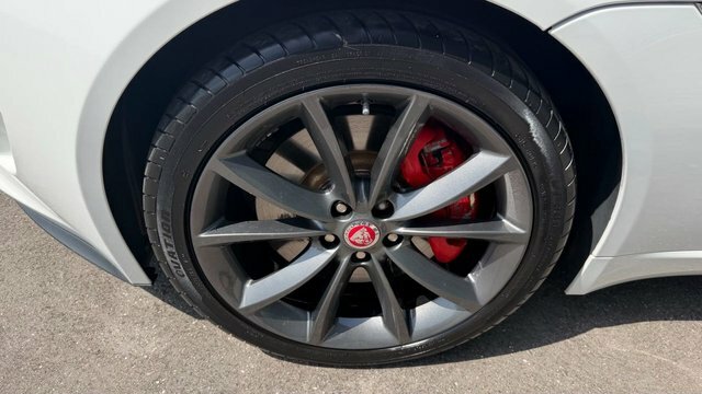 Jaguar F-Type 3.0 Supercharged V6 S White #14