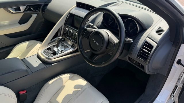 Jaguar F-Type 3.0 Supercharged V6 S White #10