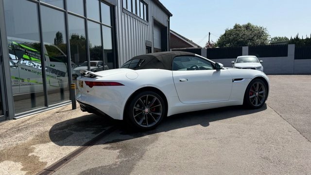 Jaguar F-Type Convertible White #6