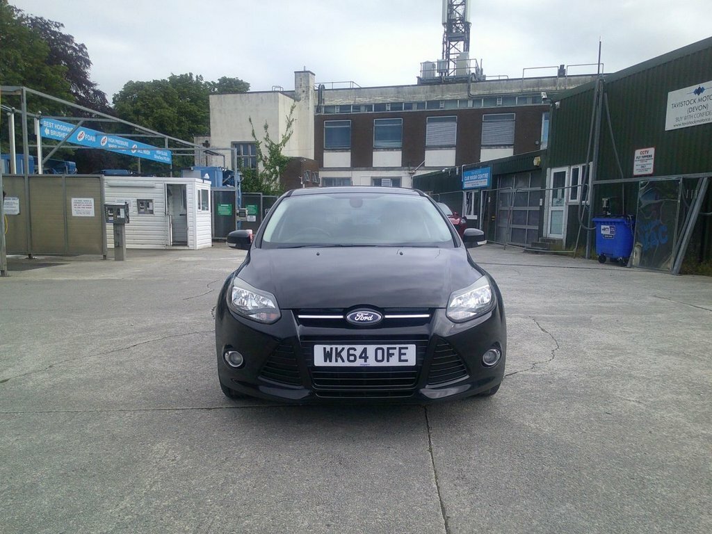 Ford Focus 1.6L Titanium Navigator WK64OFE Black #3