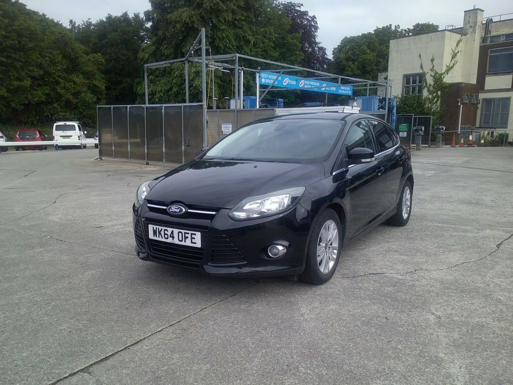 Ford Focus 1.6L Titanium Navigator WK64OFE Black #6
