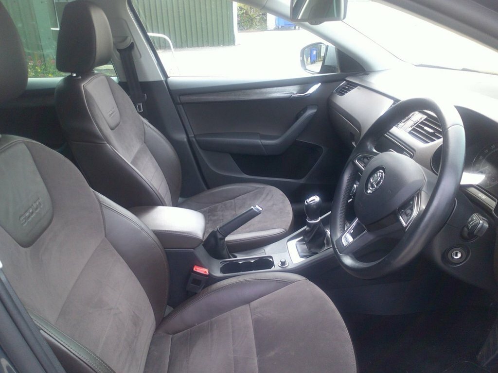 Skoda Octavia 2L Scout Grey #5