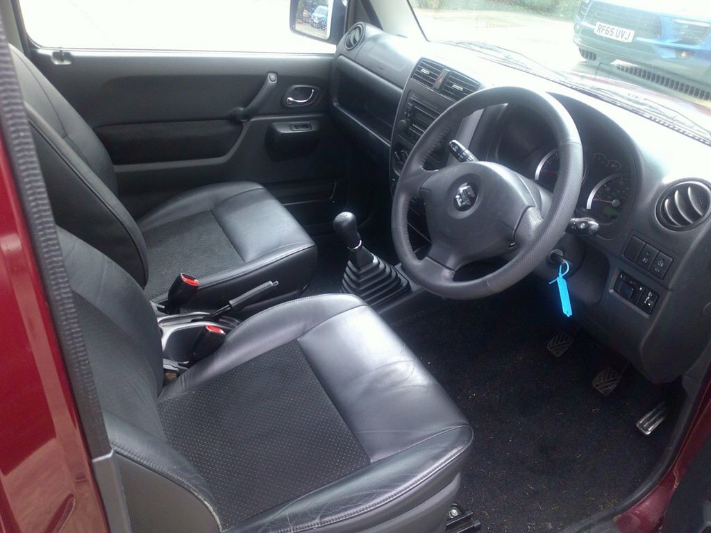 Suzuki Jimny 1.3L Jlx Red #5