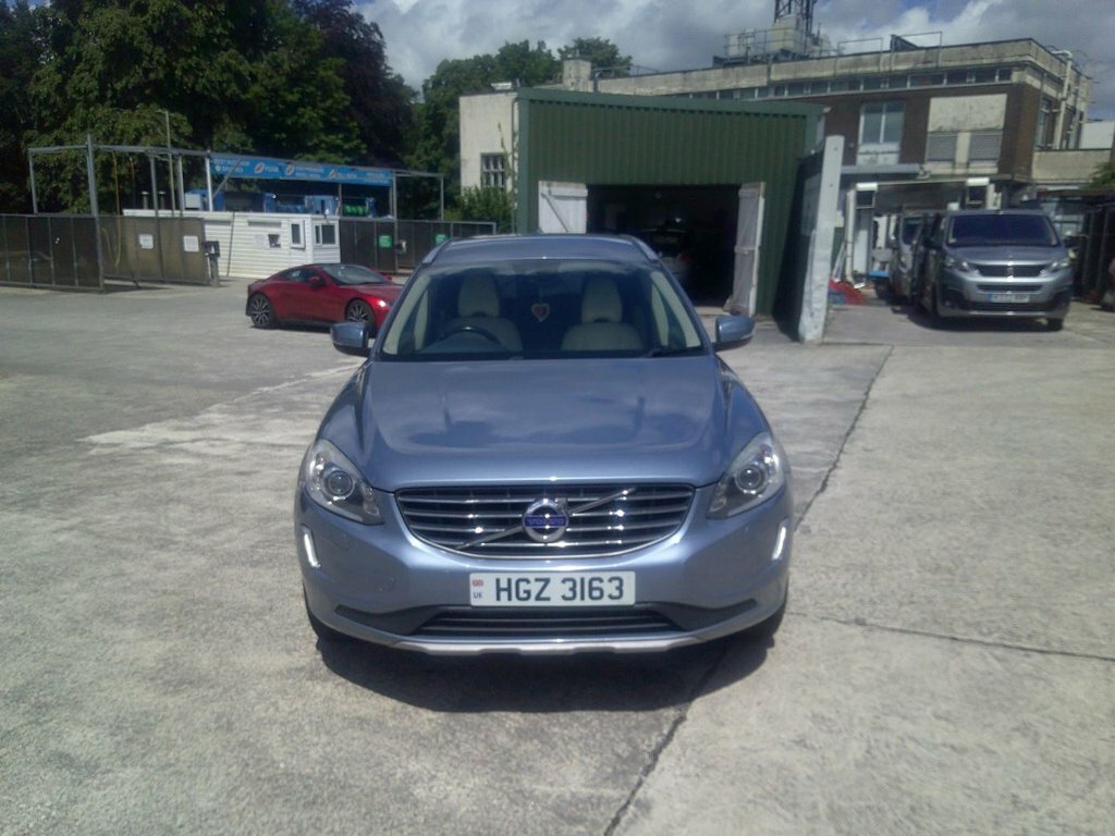 Volvo XC60 2.4L Se Lux Nav Blue #4
