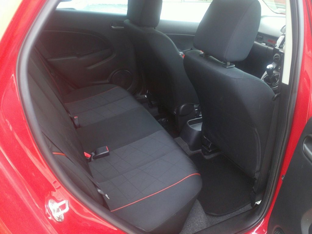 Mazda 2 1.3 Sport Venture Euro 5 Red #6