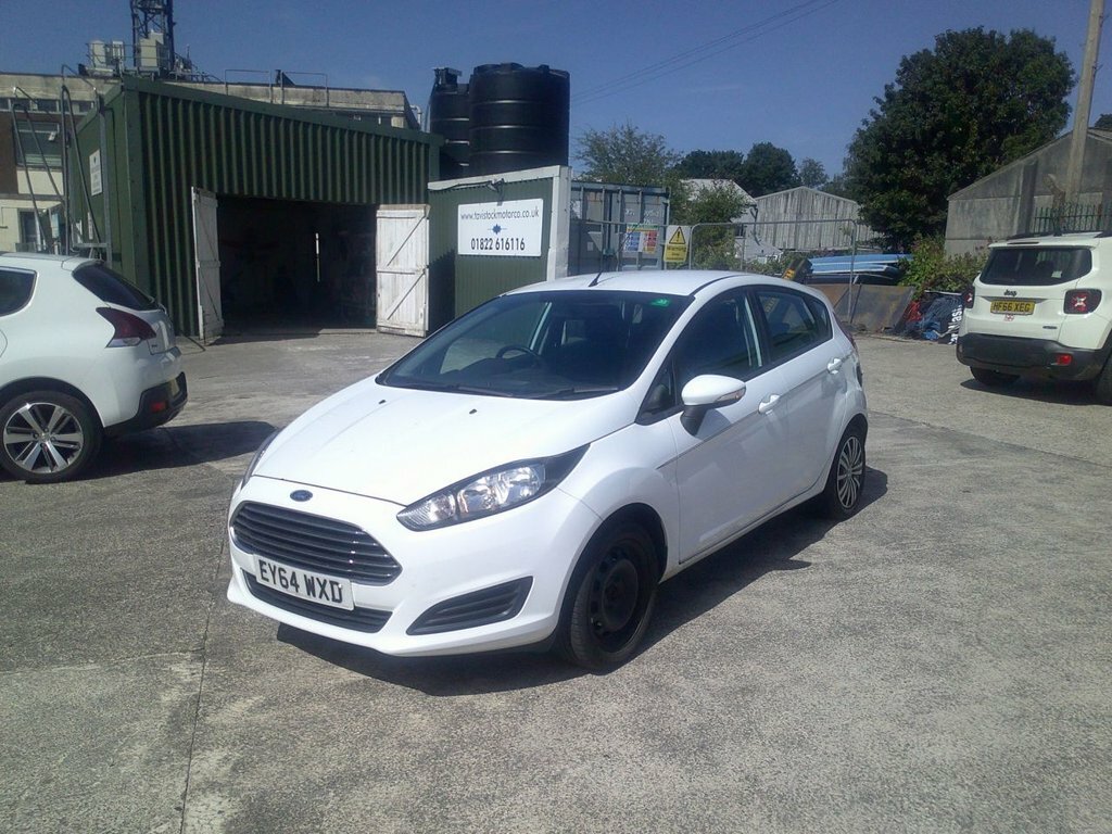 Ford Fiesta Titanium White #4