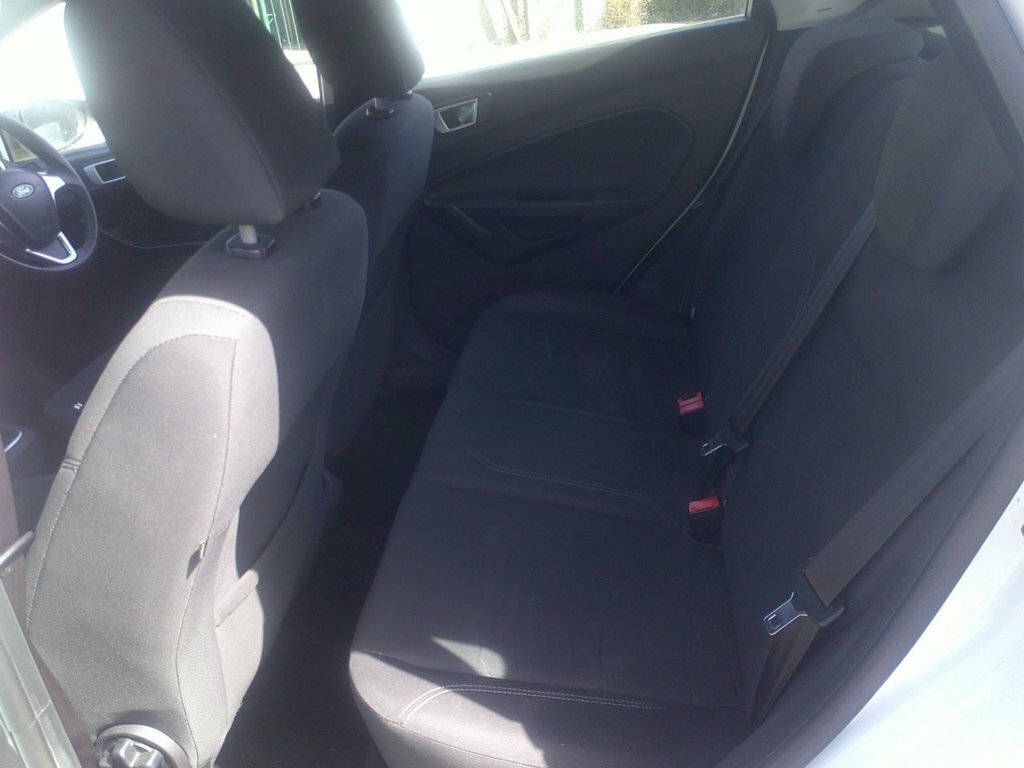 Ford Fiesta Titanium White #9