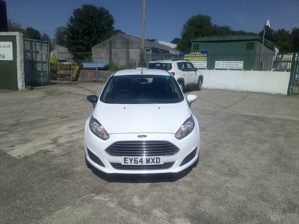 Ford Fiesta Titanium White #3