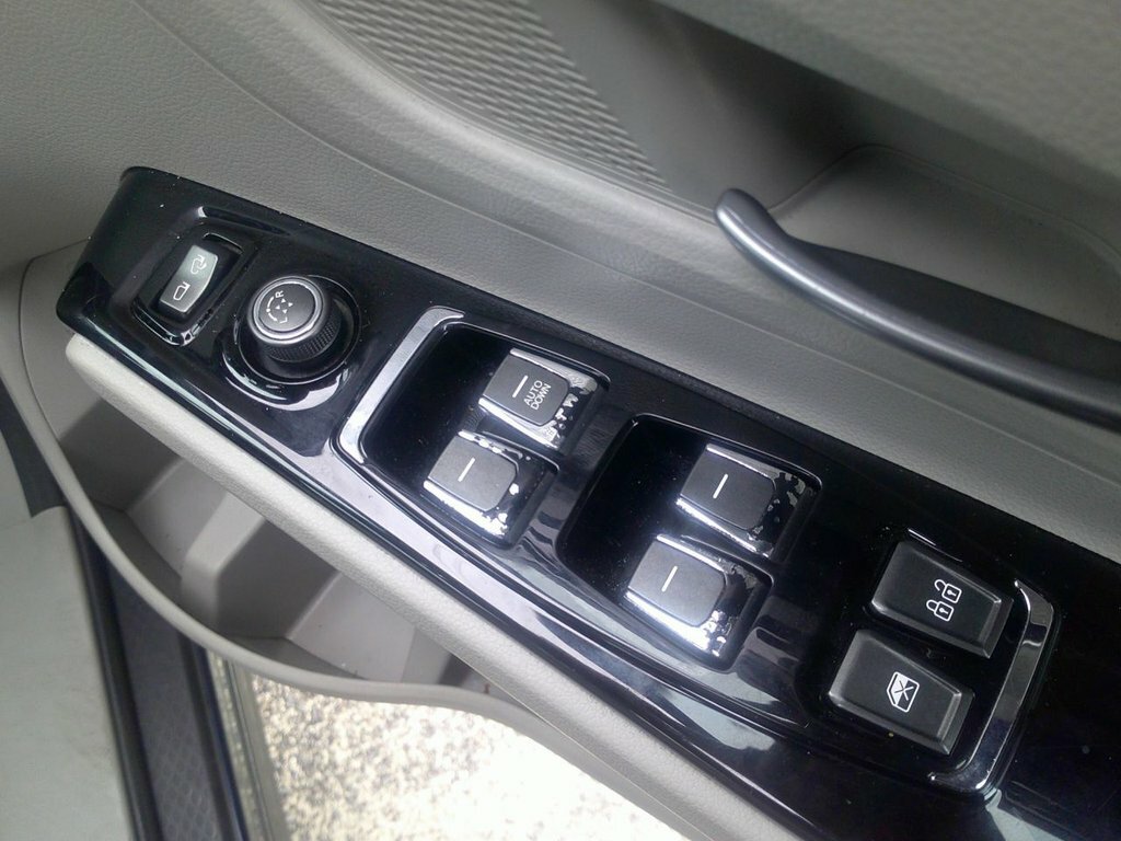SsangYong Korando Ventura Blue #14