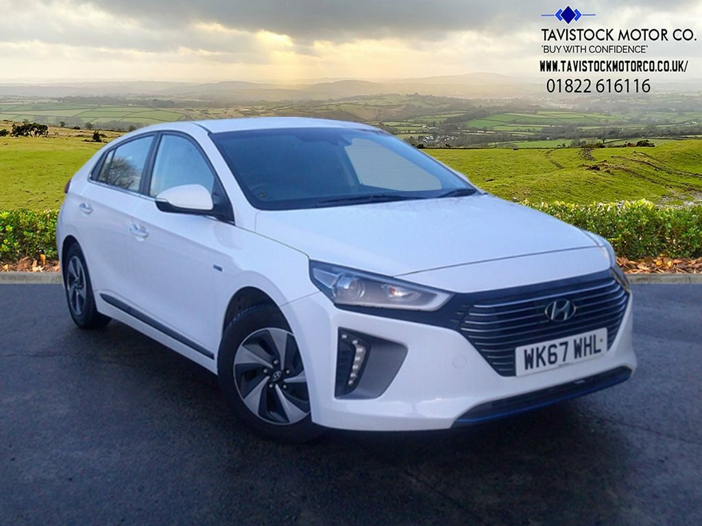 Hyundai Ioniq 1.6L Premium White