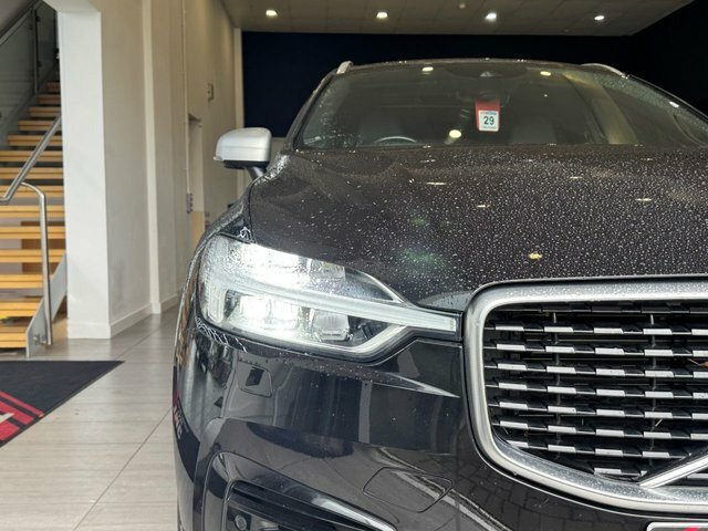 Volvo XC60 B5 Awd Plus Dark 20 Alloys Blond Leather B Blue #5